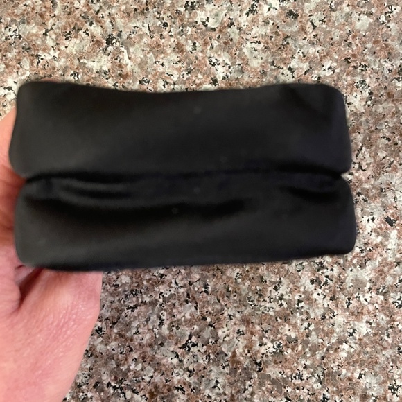 Lululemon Nano Clip-on Backpack New without tags NWOT Black with silver - Picture 7 of 11